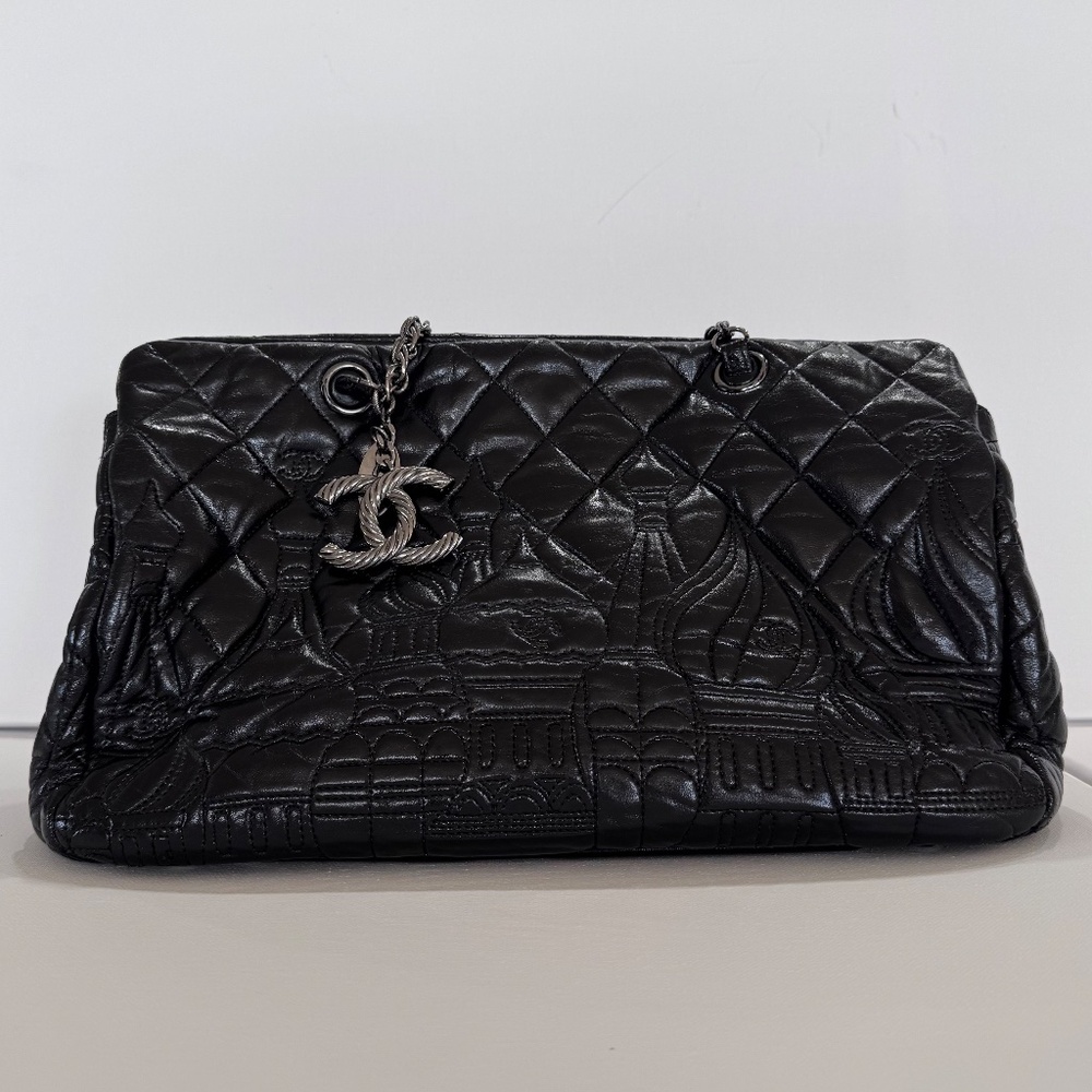 CHANEL -  2009 - RARE - PARIS MOSCOW TOTE SHOULDER BAG - BLACK QUILTED LAMBSKIN - Picture 2 of 13